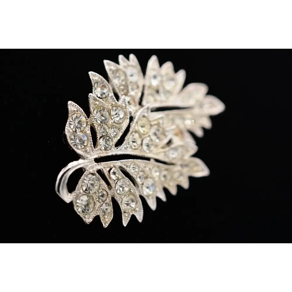 Ora Vintage Crystal Leaf Pin Brooch Rhinestone Silver Sparkling Signed 40s Bin5A